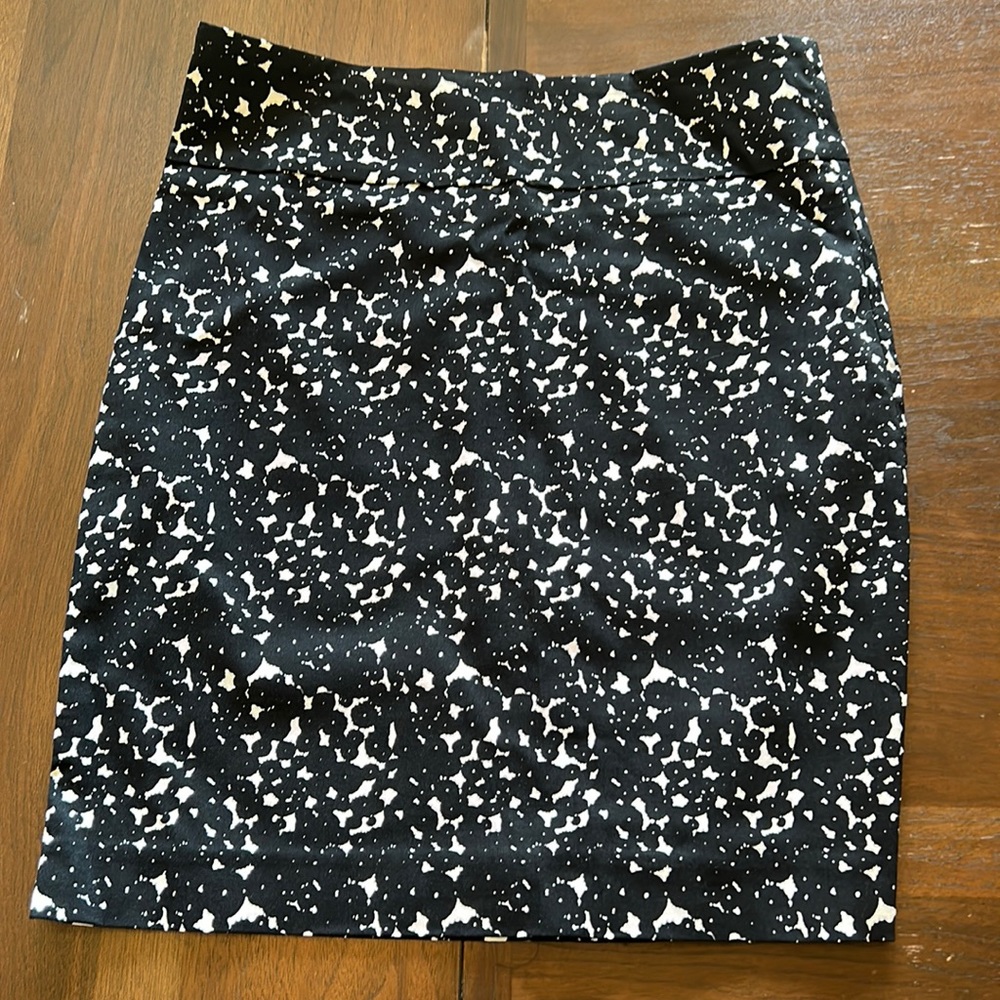Margaret M Petites Pencil Skirt Black White Size Small